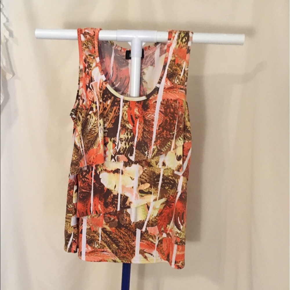 Women’s IZ Byer sleeveless ruffled top Sz M